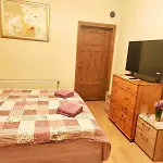 Apartment самостоятелна трояна *